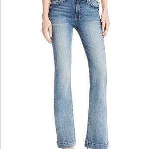 7 FOR ALL MANKIND Dojo Flared Jeans In Medium Blue